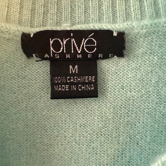 Prive 100% Cashmere Women’s Long Sleeve V- Neck Aqua Sweater Pullover Size M - Picture 6 of 7